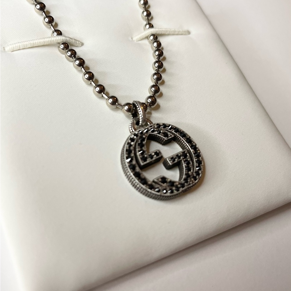 Authentic Women’s Interlocking G sterling silver Gucci necklace - Picture 2 of 14